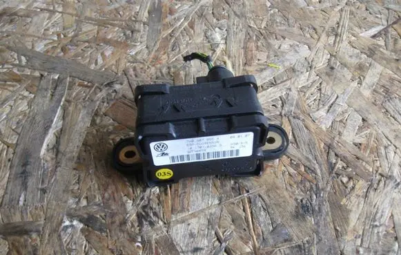Volkswagen Jetta V ESP acceleration yaw rate sensor 7H0907655A