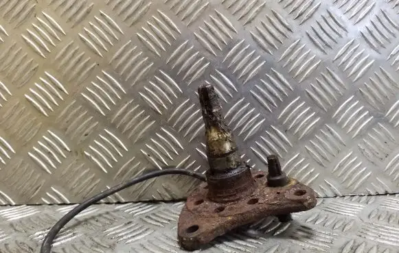 Volkswagen PASSAT B4 Stub axle 