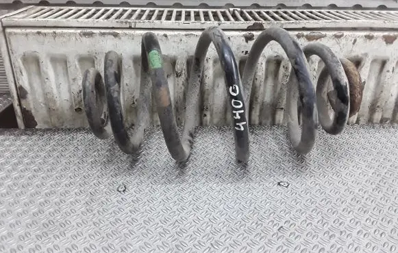 Volkswagen PASSAT B5 Rear coil spring