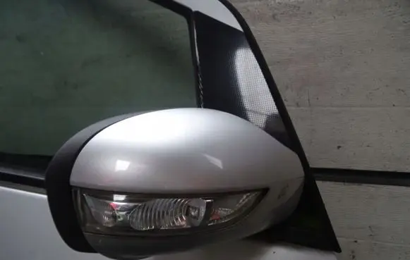 Mercedes-Benz B W245 Manual wing mirror 