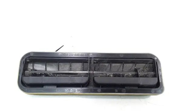 Mercedes-Benz CLS C218 X218 Fender grill A2128300242