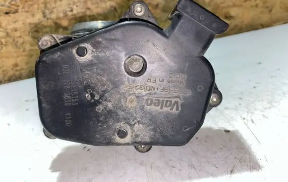 Volkswagen Caddy Throttle valve 03L128063Q