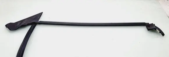 Mercedes-Benz ML W164 Front door rubber seal A2057200415