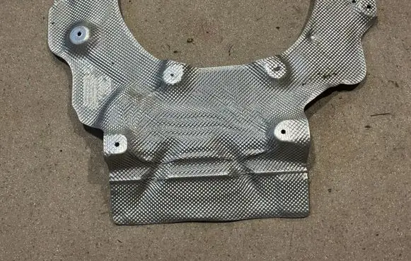 BMW M5 F90 Exhaust heat shield 7340208