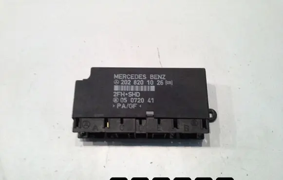 Mercedes-Benz C W202 Engine control unit/module 2028201026