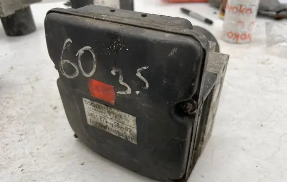 BMW 5 E60 E61 ABS Pump 6783360