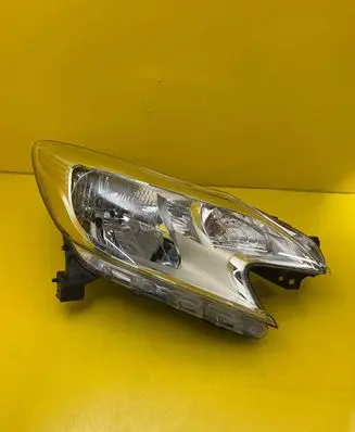 Nissan Note (E12) Headlight/headlamp 89907546