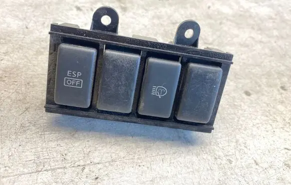Nissan X-Trail T31 ESP (stability program) switch 