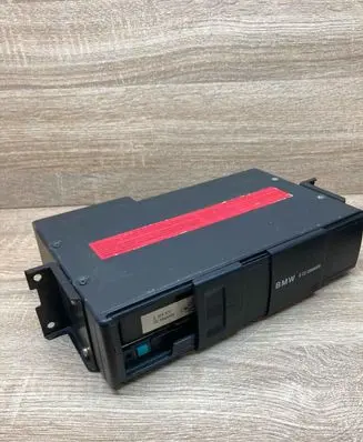 BMW 5 E39 CD/DVD changer 8361584 8364931