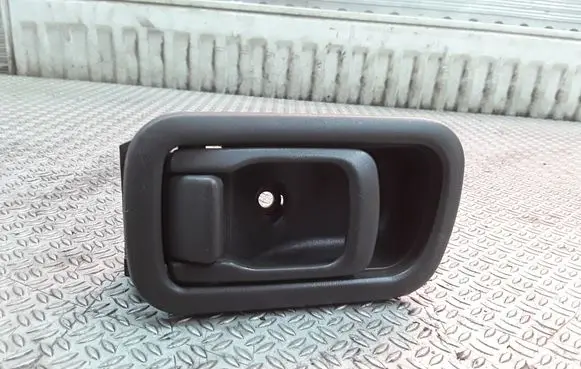 Rear door interior handle