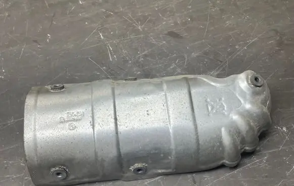 Exhaust heat shield