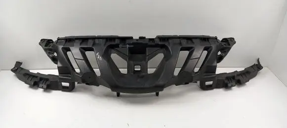Peugeot 308 Front bumper mounting bracket 1687