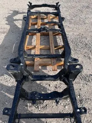 Toyota Hilux VIII Frame 0100001000011