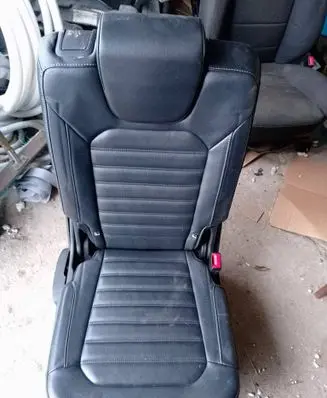 Ford Galaxy Second row seats