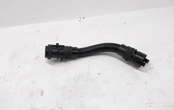 BMW 5 F10 F11 Breather hose/pipe 7803847