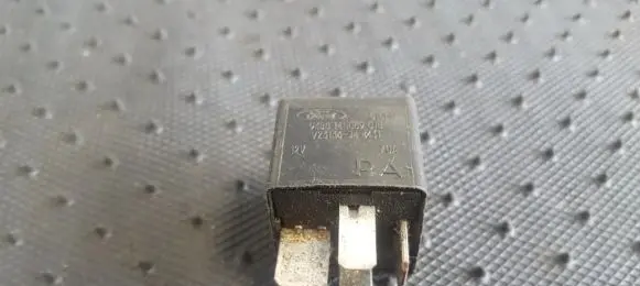 Ford Mondeo MK II Other relay 93BG14N089C1B V23136-J4-X31