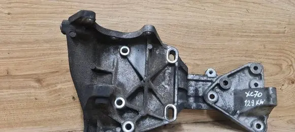 Volvo XC70 Generator/alternator bracket 31258329