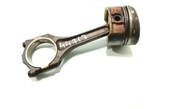 Volkswagen Touareg I Piston with connecting rod 