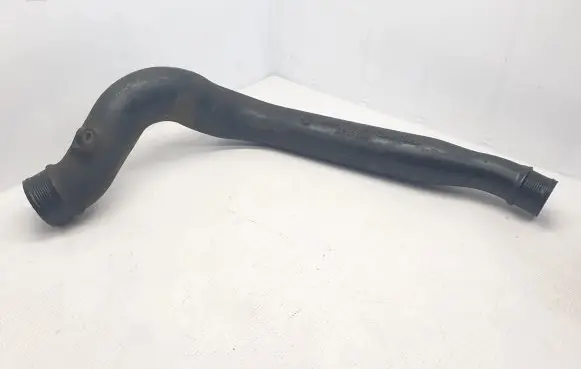 Volvo V70 Intercooler hose/pipe 8624887