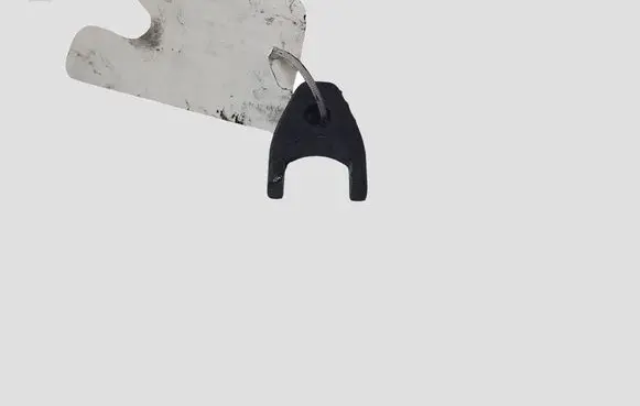KIA Sorento Fuel Injector clamp holder