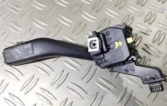 Volkswagen Jetta V Indicator stalk 1K0953513G