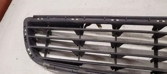 Opel Zafira B Front bumper lower grill 13124978 325799024