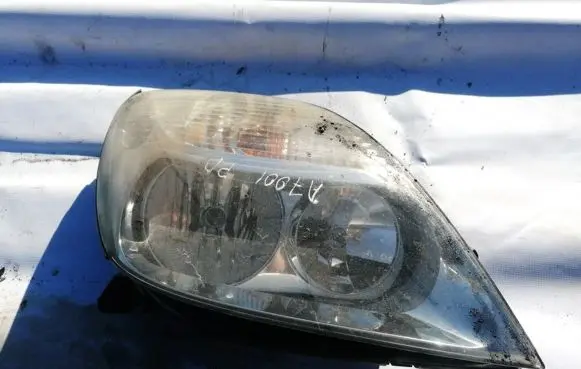 Renault Scenic I Headlight/headlamp 7700432097 7701047600