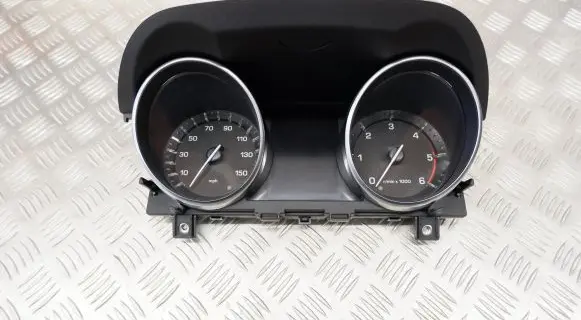 Land Rover Evoque I Speedometer (instrument cluster) BJ3210849BF