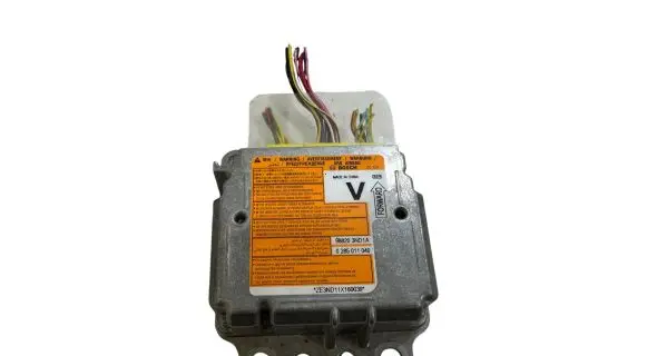 Nissan Leaf I (ZE0) Airbag control unit/module 988203ND1A 0285011040