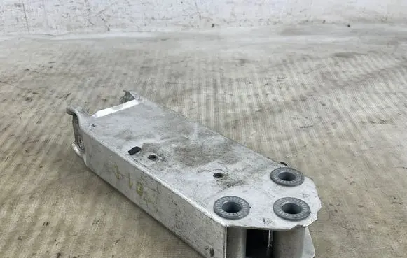 BMW 7 F01 F02 F03 F04 Front bumper shock/impact absorber 