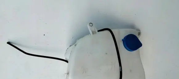 Mazda MX-5 ND Windshield washer fluid reservoir/tank N24367480