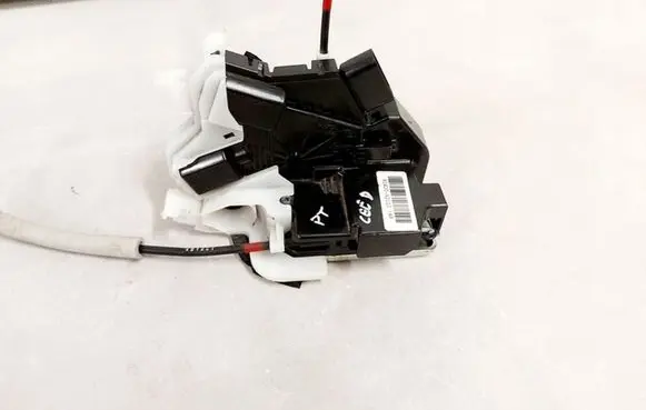 KIA Ceed Rear door lock 81420-A21120