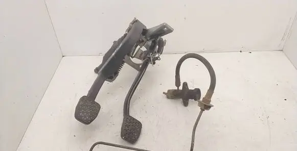 BMW 3 E36 Pedal assembly 1161993