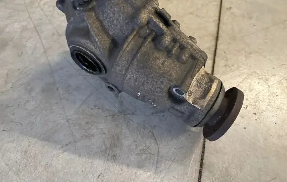 BMW 4 F32 F33 Front differential 7578157