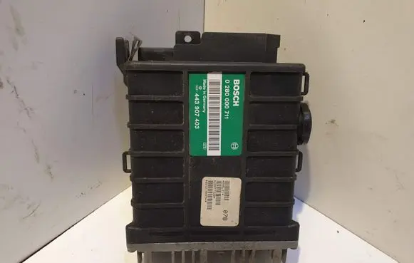 Volkswagen PASSAT B3 Engine control unit/module 0280000711 443907403
