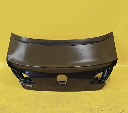 Volkswagen PASSAT CC Tailgate/trunk/boot lid