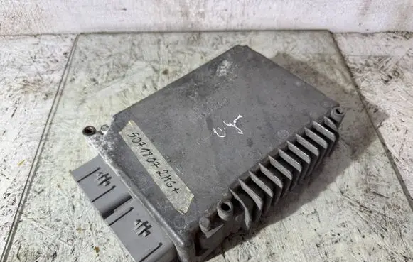 Chrysler Grand Voyager IV Engine control unit/module 04745860 64490