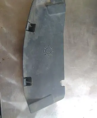 Under headlight/headlamp trim