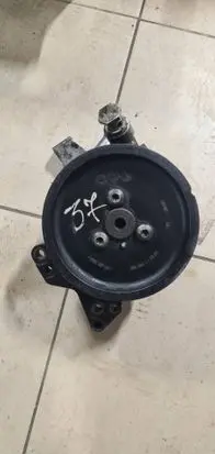 BMW 5 E60 E61 Power steering pump 7787106
