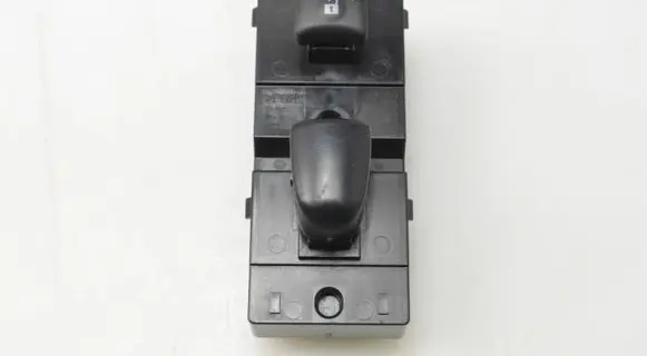 Nissan Juke I F15 Electric window control switch 254111KA5A