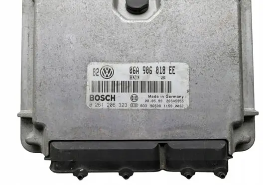 Volkswagen Golf IV Engine control unit/module 06A906018EE