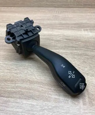 BMW 3 E46 Indicator stalk 8363668
