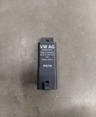 Glow plug pre-heat relay