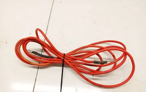 Hyundai Kona I Positive cable (battery) 