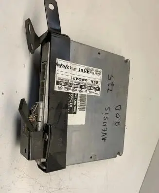 Toyota Avensis T220 Engine control unit/module 89661-05C71