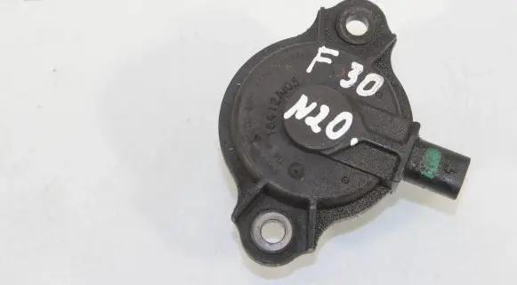 BMW 3 F30 F35 F31 Camshaft vanos timing valve 7593719 4758071