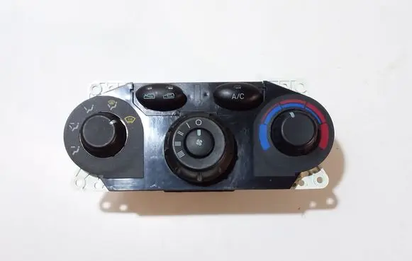 Hyundai Santa Fe Climate control unit 9725028