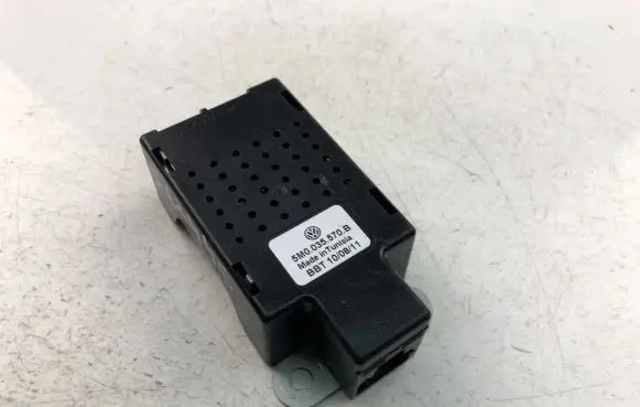 Volkswagen Golf VI Other control units/modules 5M0035570B