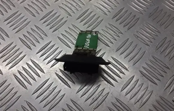 Volkswagen Polo IV 9N3 Heater blower fan relay BRAK