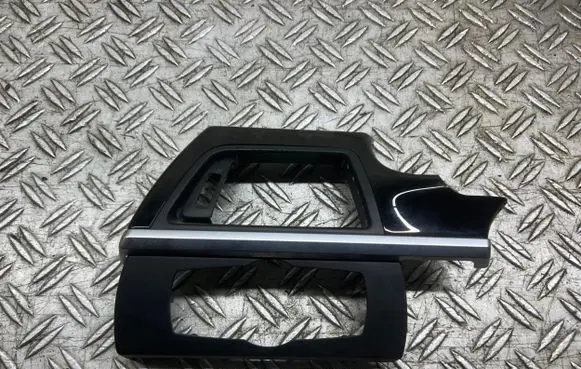 BMW 6 F06 Gran coupe Dashboard glove box trim 07733000